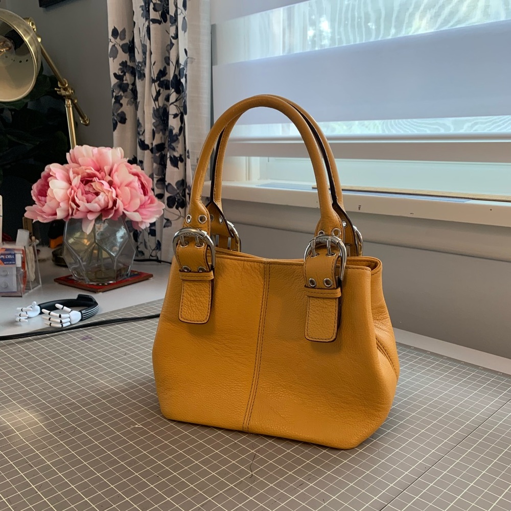 Tignanello handbag in mustard yellow